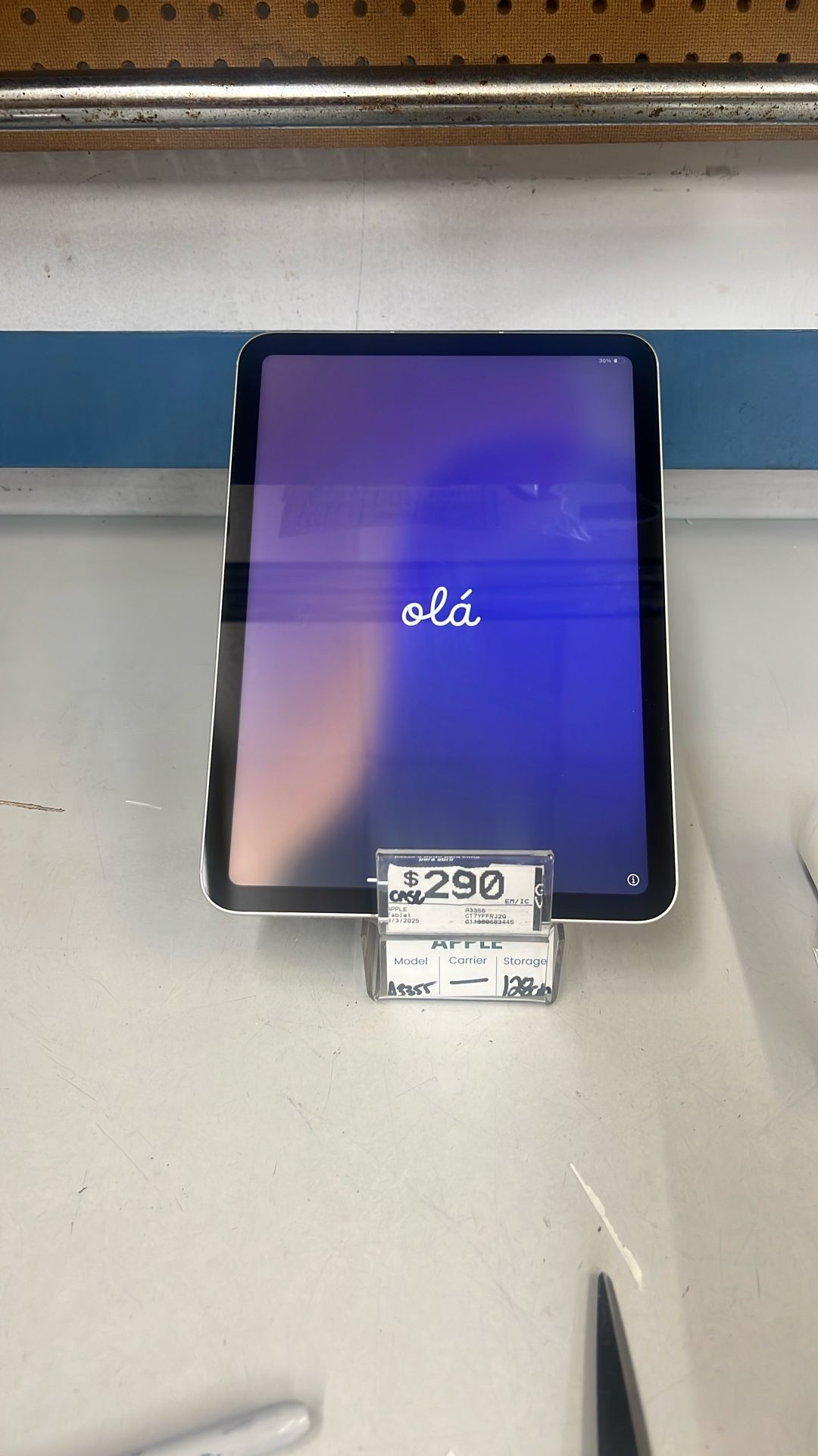 Apple iPad Model A3355 128gb With Case