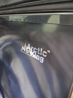 Arctic King Mini Fridge Black