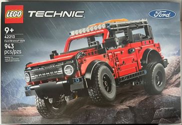 LEGO Technic: Ford Bronco SUV (42213)