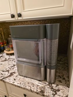 GE Profile Opal 2.0 Nugget Ice Maker w/ Side Tank, Descaled & Working