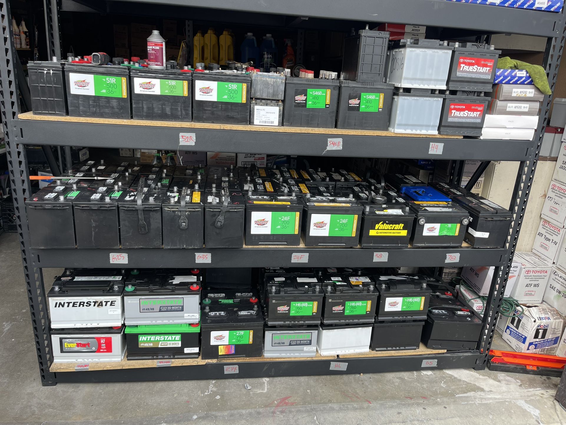 Vateria Usadas.  Para Carros Camionetas Y Trailer 