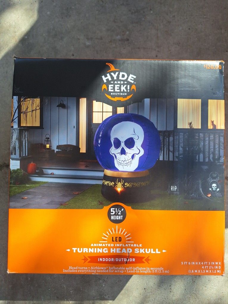 Halloween Turning Skull