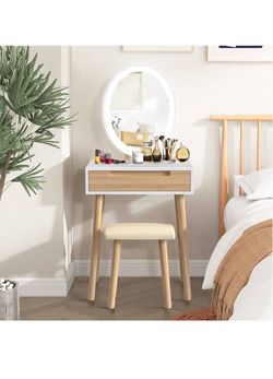 Makeup desk