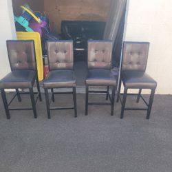 Tall kitchen table with 4 chairs
