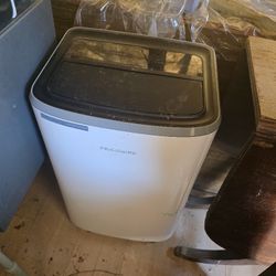 Frigidaire Air Conditioner 