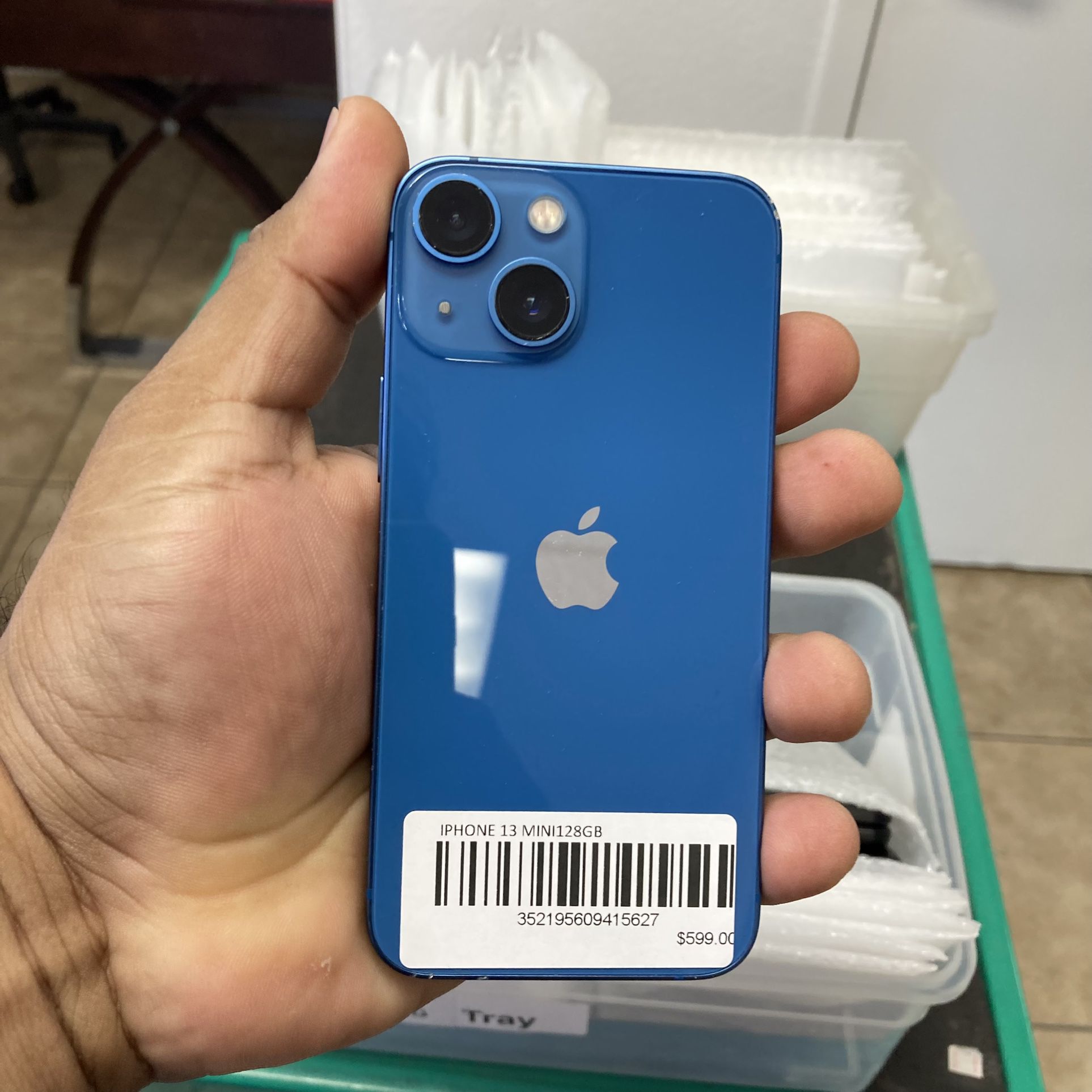 RED ATT 128 GB IPHONE 13 MINI for Sale in Spanish Springs, NV - OfferUp