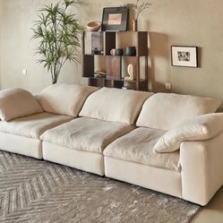 Cloud Sofa , Spacious Sofa , Perfect For A Movie Nights🤩