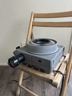 Kodak Ektagraphic III A Slide Projector - Works Beautifully 