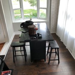 Bar table With 6x Chairs