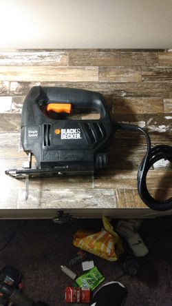 Black @ Decker jig saw