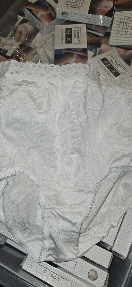 Calsones Size S .M