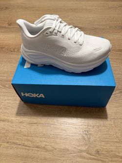Hoka Clifton 11 women