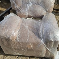 Non Electric Recliner In Great Condition 