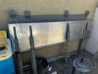 Aluminum folding shelving