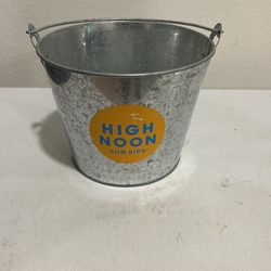 High Noon Metal Bucket With Handle