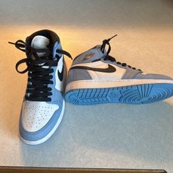 Air Jordan 1 Retro High OG “University Blue” 