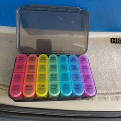 Odaro Weekly Pill Organizer