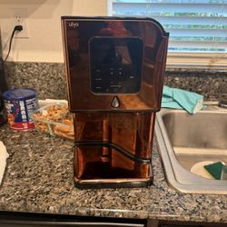 Levo Lux Infusion Device