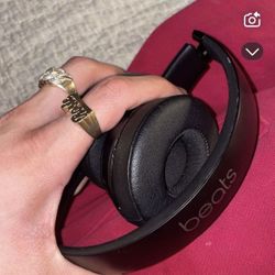 Beats Solo Pro 