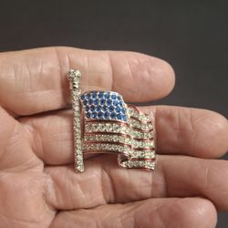 Vintage Swarovski American Flag Brooch, Highly Sought After Collectible-Waving "Old Glory" Signed W/The Swarovski Swan Logo On The Back 1 3/8" X 1 1/8