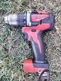 Milwaukee drill driver