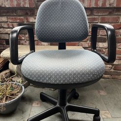 Sturdy  Multi Adjustable Office Chair