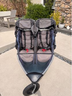 BOB Revolution Duallie Double Jogging Stroller – Great Working Condition