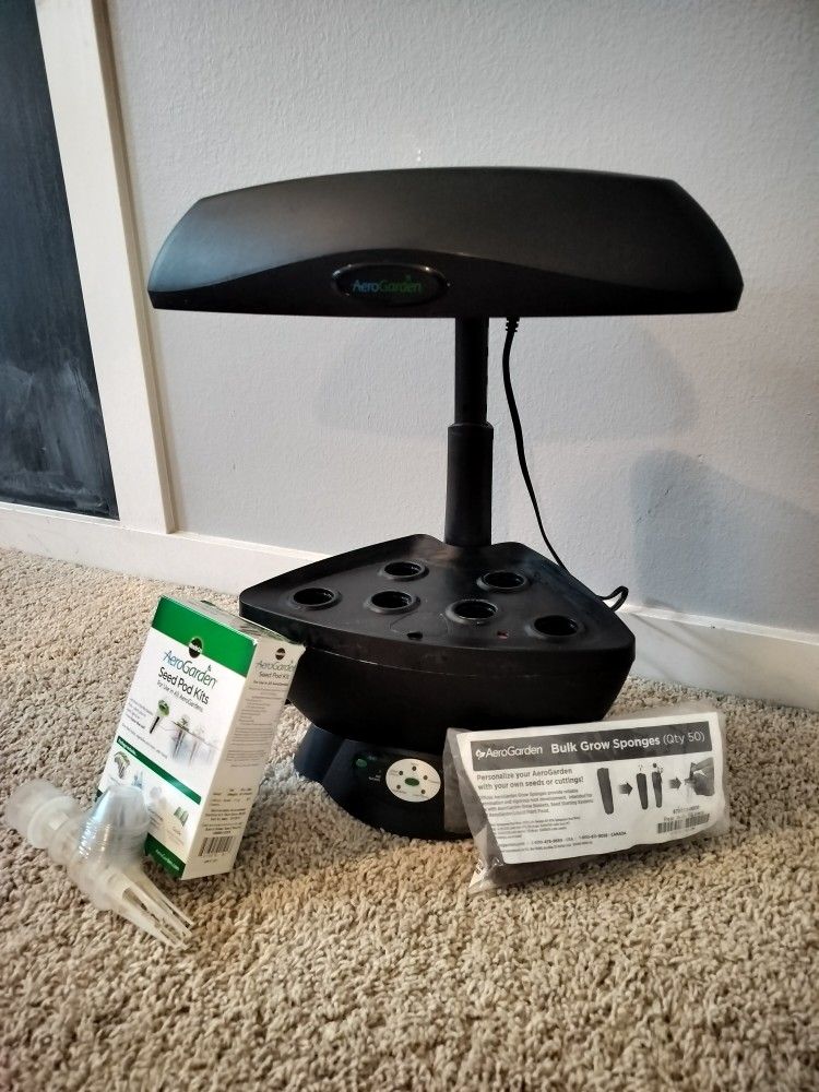 AeroGarden 6 Hydroponic Indoor Growing System
