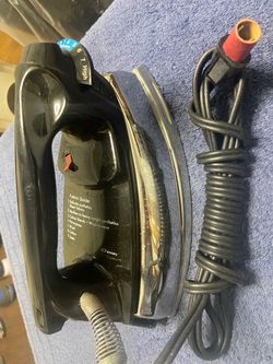 Vintage J.C. Penney travel iron (Model No. (contact info removed) / Cat. No. (contact info removed) )
