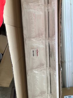 Decorative crown molding