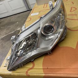2012 Toyota Camry headlight