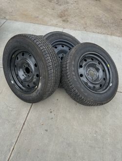 Rim Tires 215/65R17 98T