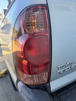 2005/2015 Toyota Tacoma taillights and third brake light