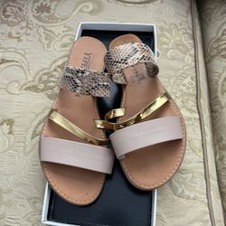 Women’s Sandals Size 7.5 