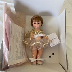 DOLL - Madame Alexander 