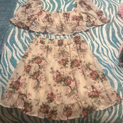 Set of crop top & skirt