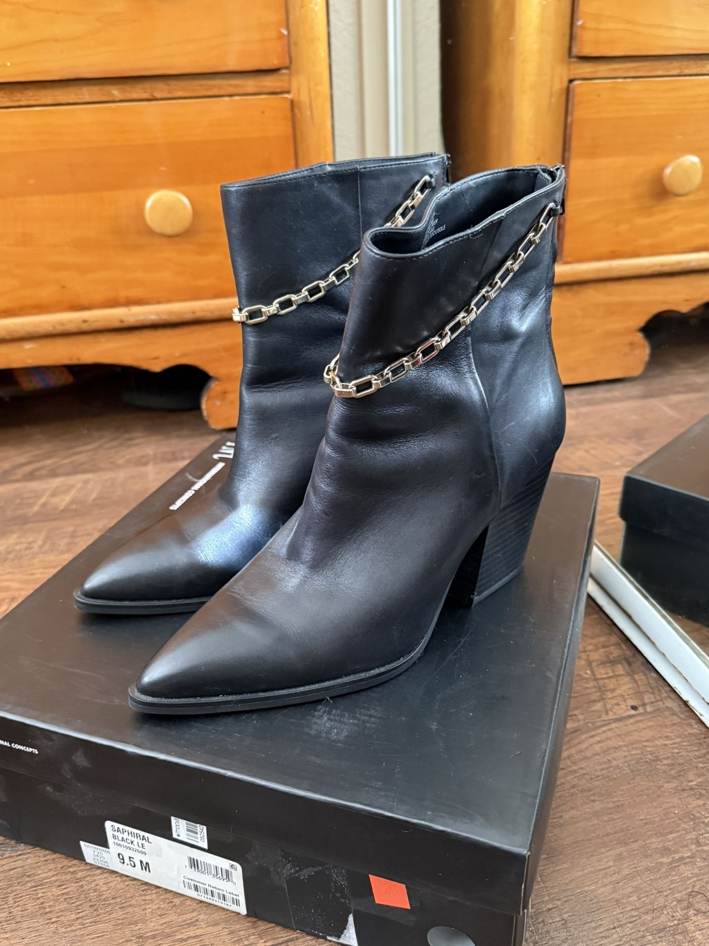 International Concepts Boots