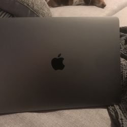 2017 MACBOOK PRO 13 INCH