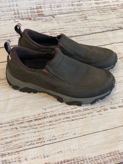Merrell Women’s leather slip on shoes walking  trail hiking  Size 7.5