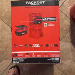 Milwaukee Packout Wet Dry Vac 2.5 Gallon Fuel