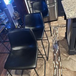 5 chairs 