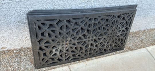 Freedom 4-ft x 2-ft Fretwork Black Polypropylene Screen panels READ DESCRIPTION