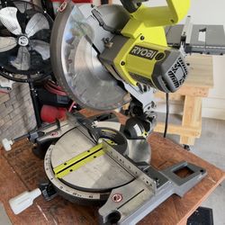 Ryobi 7 - 1/4 in. Compound Miter Saw
