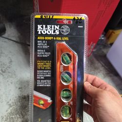 Klein Tools
6.25 in. 4-Vial Torpedo Conduit Level, High Visibility