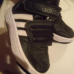 Adidas Hoops Mid Kids 5.5