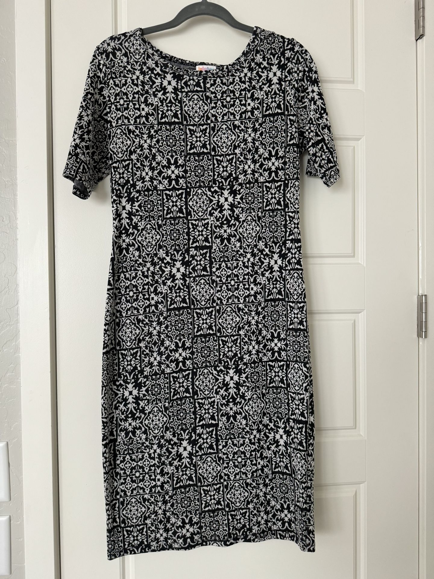 Lularoe Julia Dress Size M