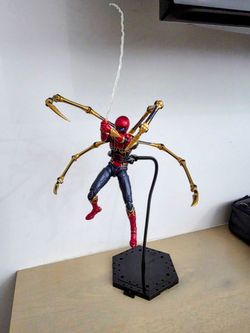 Spider-Man: No Way Home S.H.Figuarts Iron-Spider Action Figure Bandai Namco