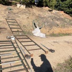 Heavy Duty Scaffolding The Uprights Are 30 Inches Wide