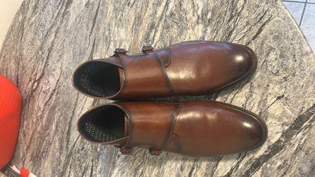 Men’s dress shoes