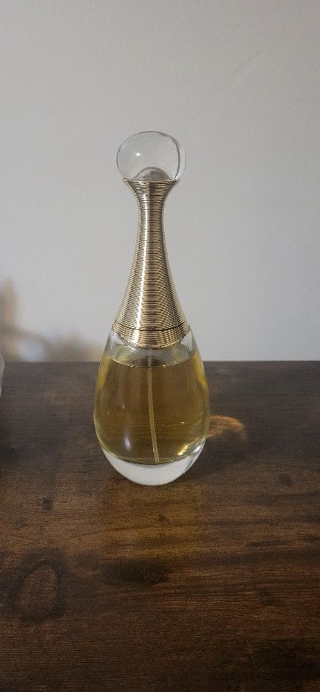 Dior J'adore Perfume